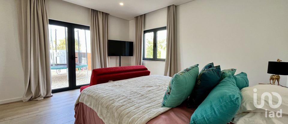 Maison T4 à Paderne de 257 m²