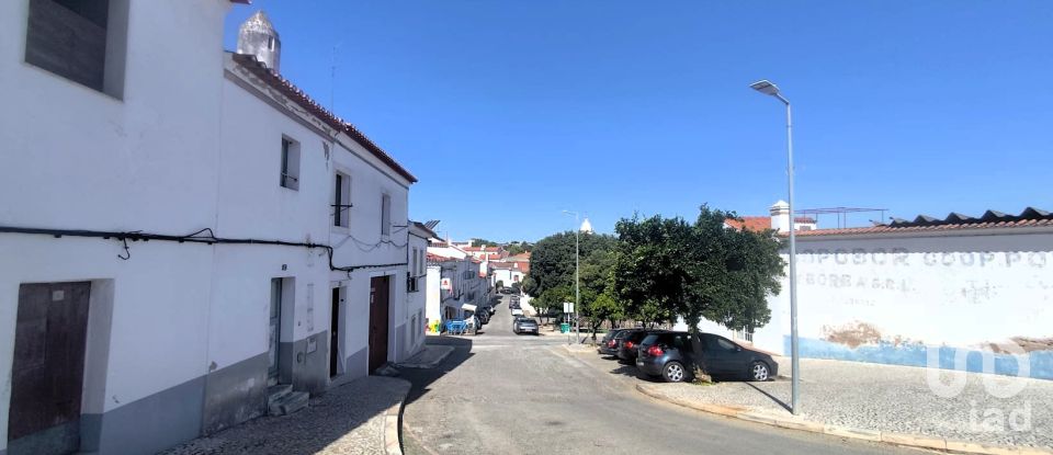 Traditional house T2 in Borba (Matriz) of 56 m²