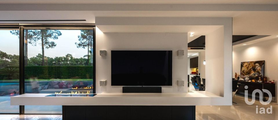 Moradia T5 em Charneca De Caparica E Sobreda de 430 m²