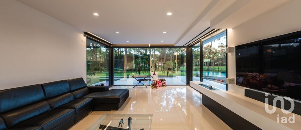 Moradia T5 em Charneca De Caparica E Sobreda de 430 m²