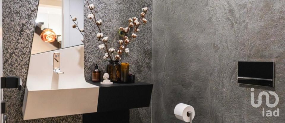 Moradia T5 em Charneca De Caparica E Sobreda de 430 m²