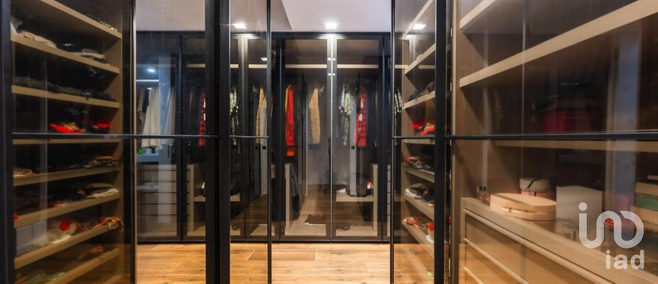 Moradia T5 em Charneca De Caparica E Sobreda de 430 m²