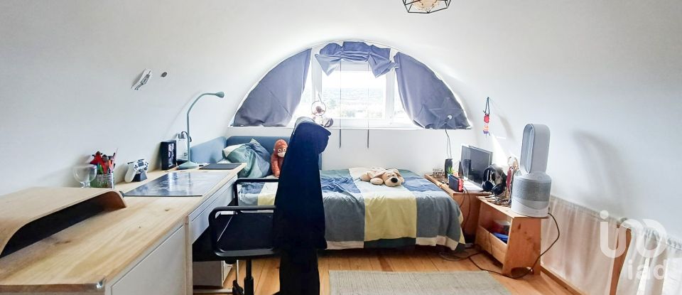 Studio T0 in Quinta do Anjo of 50 m²