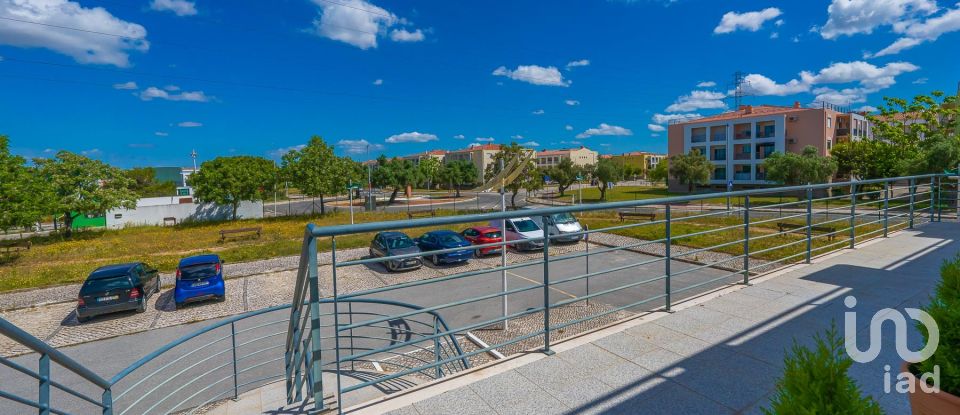 Studio T0 in Quinta do Anjo of 50 m²