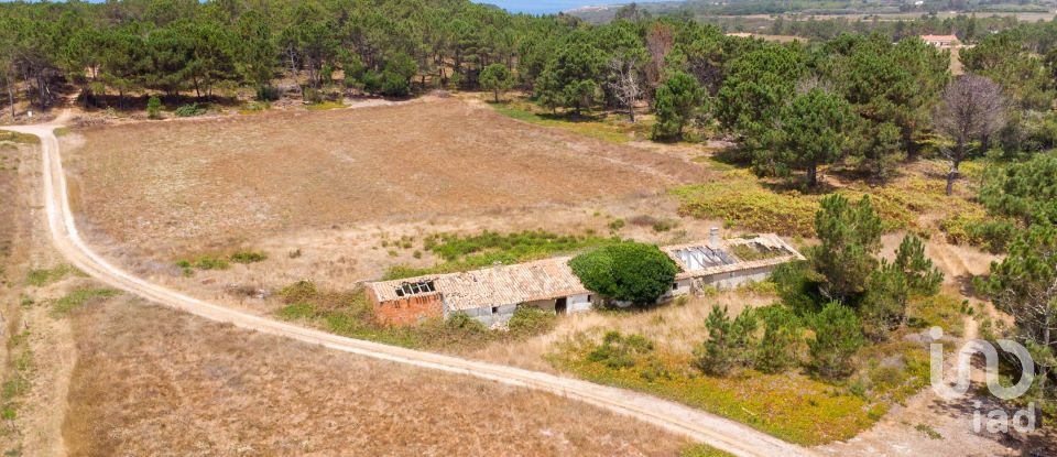 Terreno urbano em Rogil de 267 660 m²