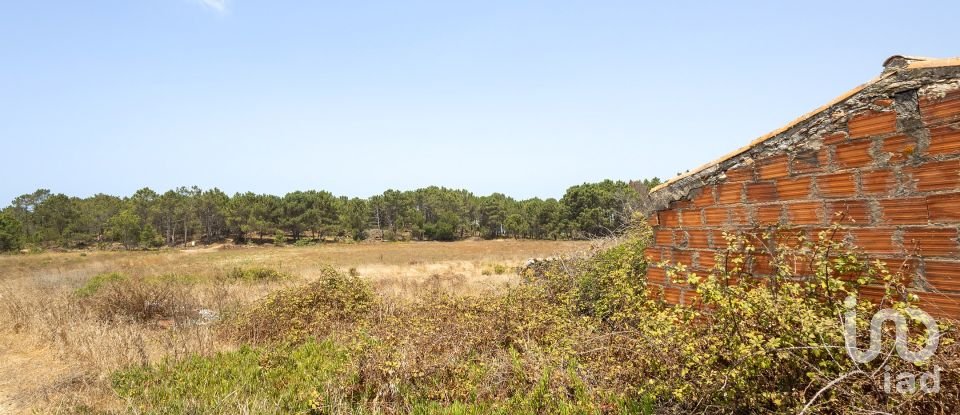Terreno urbano em Rogil de 267 660 m²