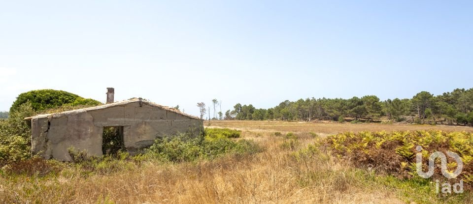 Terreno urbano em Rogil de 267 660 m²