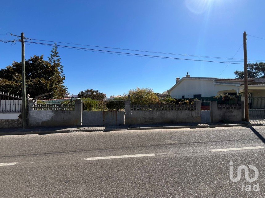 Building plot in Fernão Ferro of 562 m²