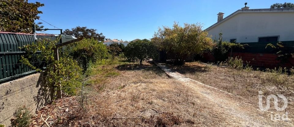 Building plot in Fernão Ferro of 562 m²