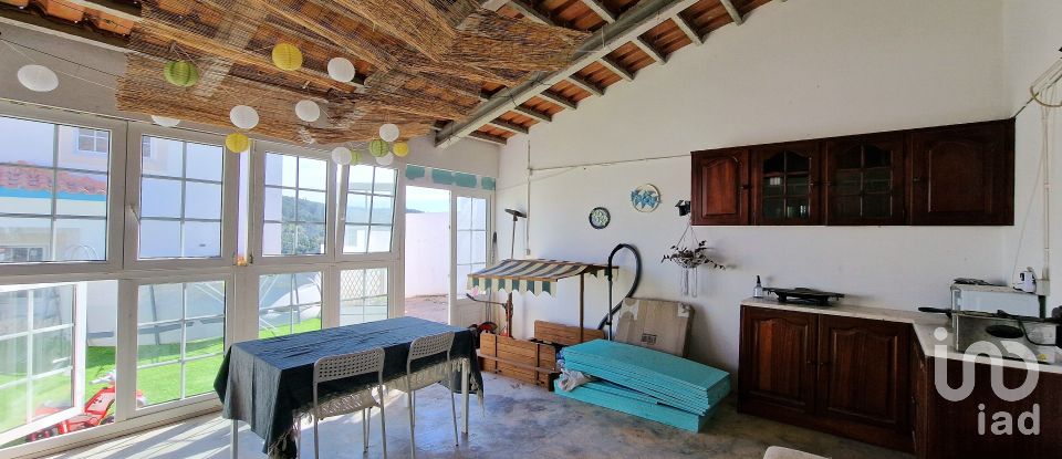 House T2 in Caldas da Rainha - Nossa Senhora do Pópulo, Coto e São Gregório of 166 m²