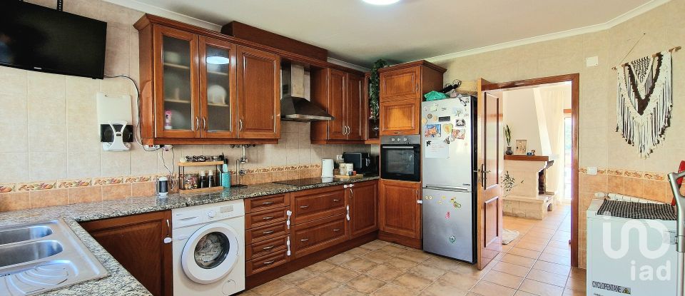 House T2 in Caldas da Rainha - Nossa Senhora do Pópulo, Coto e São Gregório of 166 m²