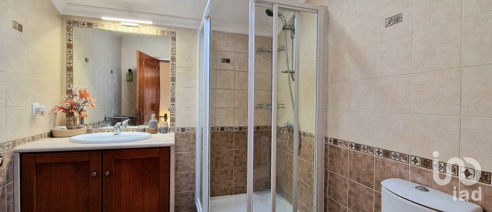 House T2 in Caldas da Rainha - Nossa Senhora do Pópulo, Coto e São Gregório of 166 m²