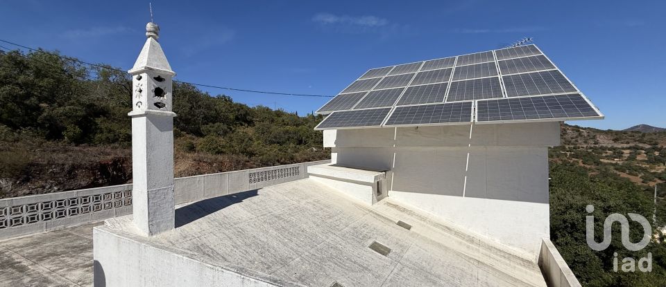 Maison traditionnelle T2 à Querença, Tôr e Benafim de 157 m²