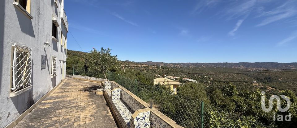 Maison traditionnelle T2 à Querença, Tôr e Benafim de 157 m²