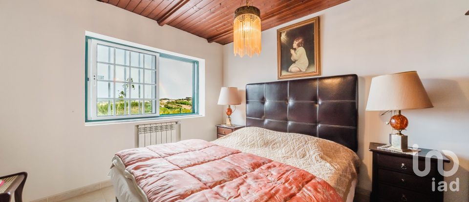 Maison T5 à Usseira de 304 m²