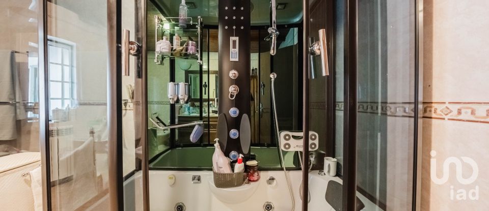 Maison T5 à Usseira de 304 m²