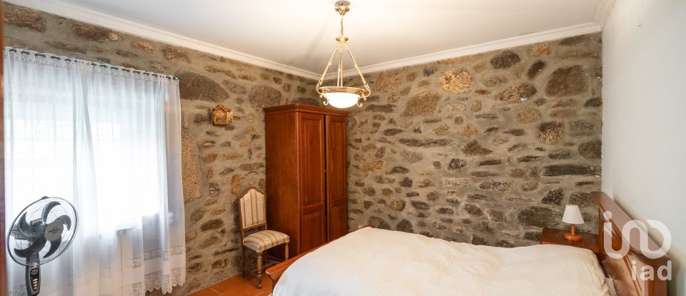 House T3 in Cornes of 309 m²