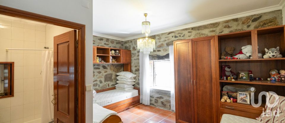 House T3 in Cornes of 309 m²