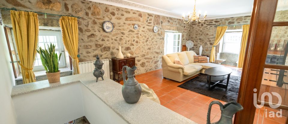 House T3 in Cornes of 309 m²