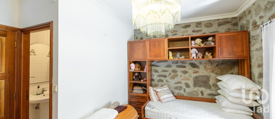 House T3 in Cornes of 309 m²