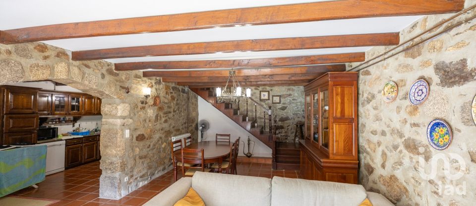 House T3 in Cornes of 309 m²