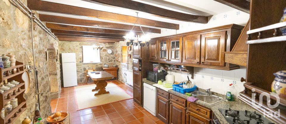 House T3 in Cornes of 309 m²