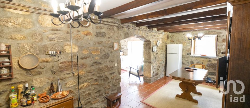 House T3 in Cornes of 309 m²