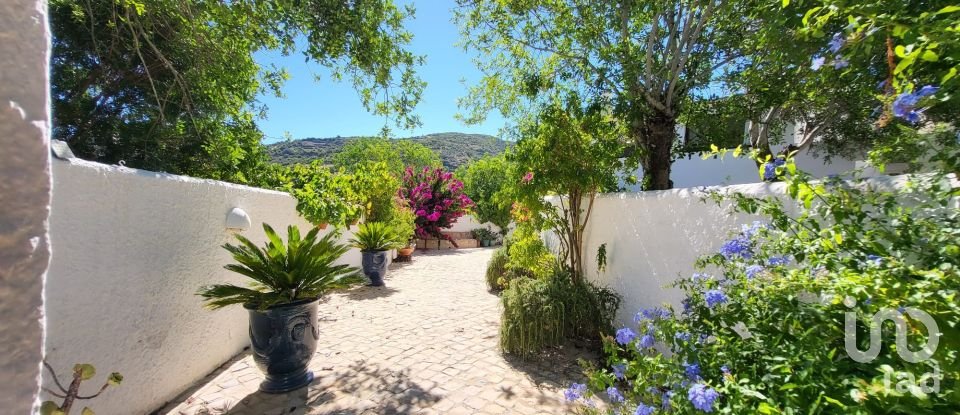 Casa tradicional T6 em Conceição e Estoi de 296 m²