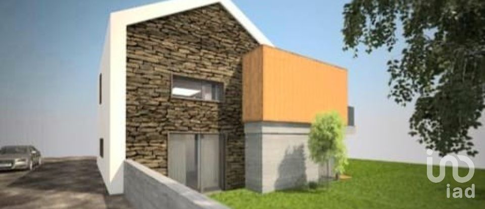 Maison rustique T3 à Caria de 126 m²
