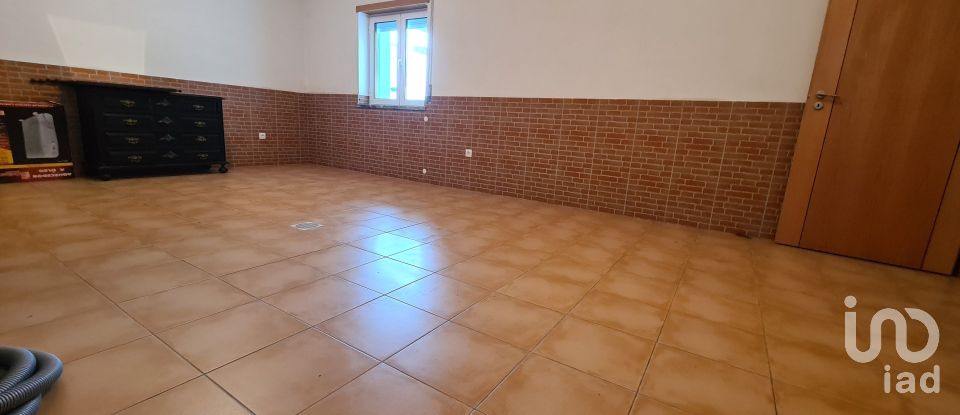 Maison T3 à Bombarral e Vale Covo de 252 m²