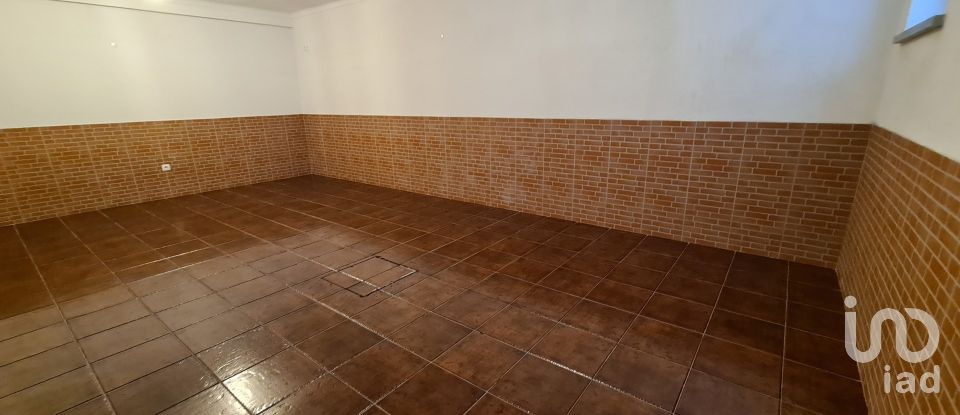 Maison T3 à Bombarral e Vale Covo de 252 m²