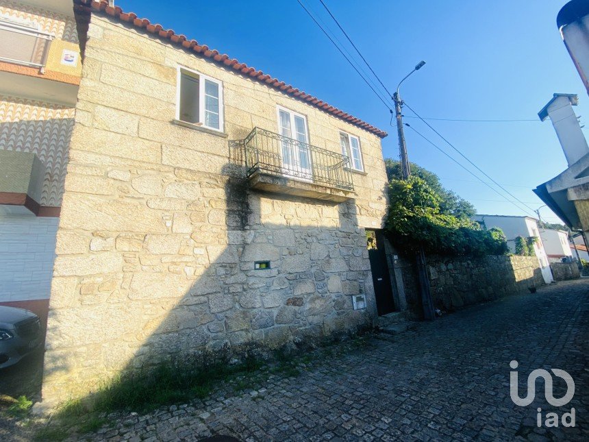 Moradia T3 em Vila Nova De Cerveira E Lovelhe de 240 m²