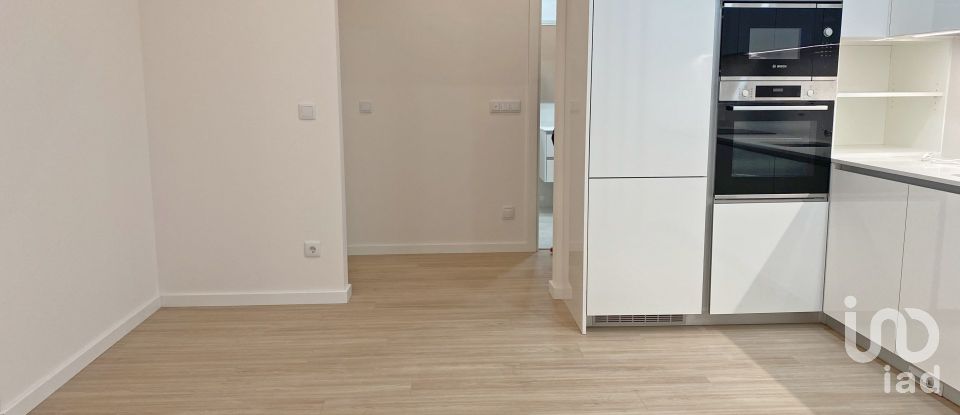 Apartment T2 in Ramada e Caneças of 70 m²