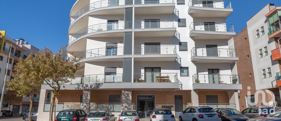 Apartment T2 in Ramada e Caneças of 70 m²