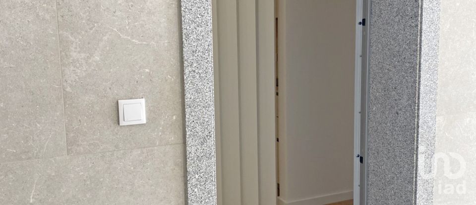 Apartment T2 in Ramada e Caneças of 70 m²