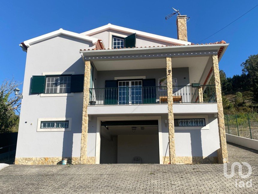 Moradia T2 em Vila Verde dos Francos de 349 m²