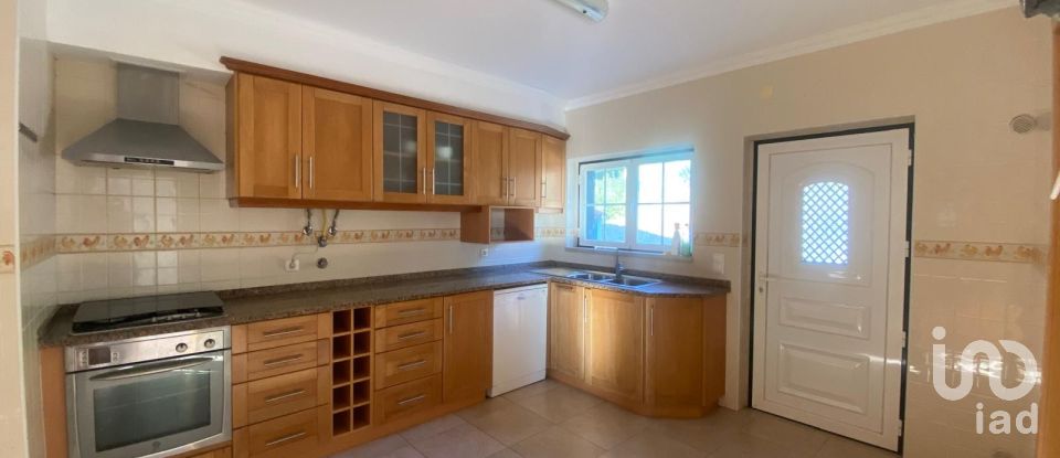 Moradia T2 em Vila Verde dos Francos de 349 m²