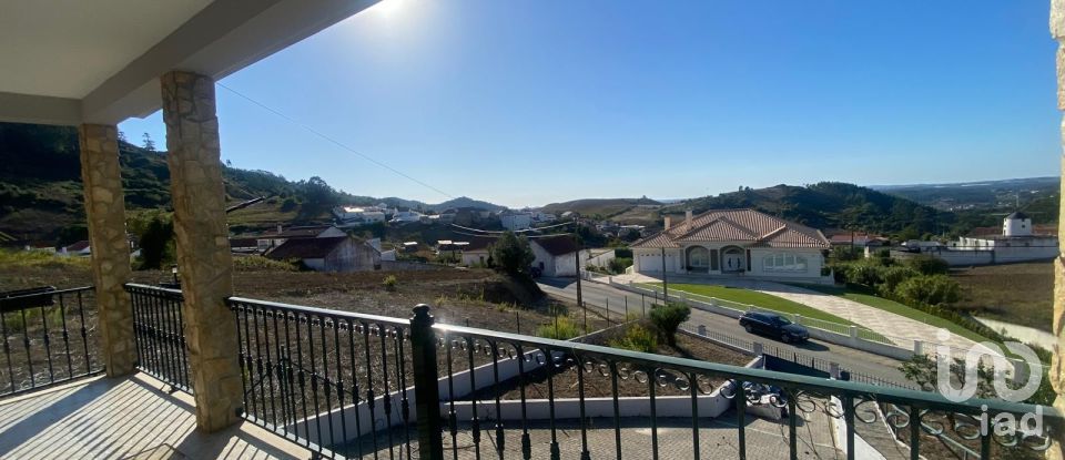 Moradia T2 em Vila Verde dos Francos de 349 m²