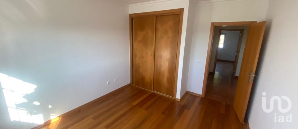 Moradia T2 em Vila Verde dos Francos de 349 m²