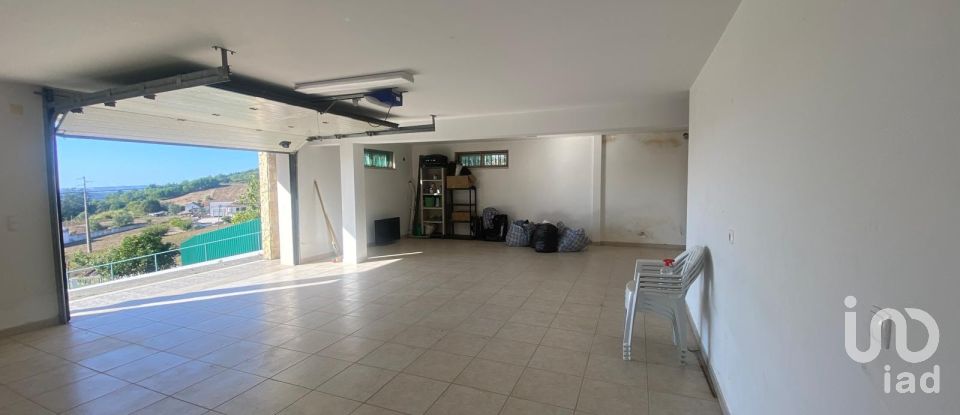 Moradia T2 em Vila Verde dos Francos de 349 m²