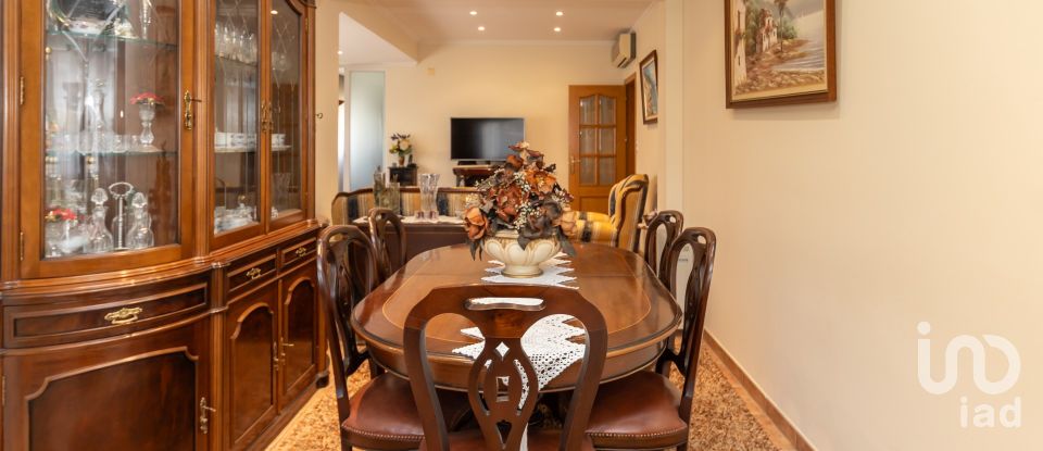 Apartment T3 in Almada, Cova da Piedade, Pragal e Cacilhas of 110 m²