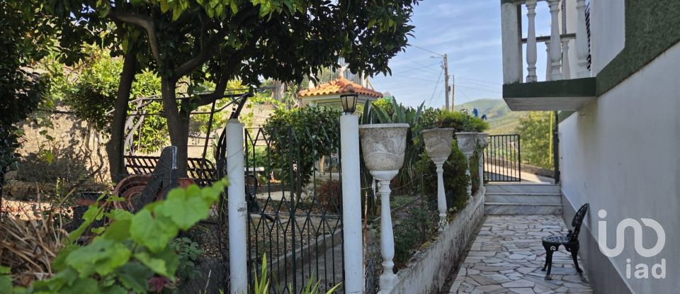 Maison T4 à Peso da Régua e Godim de 180 m²