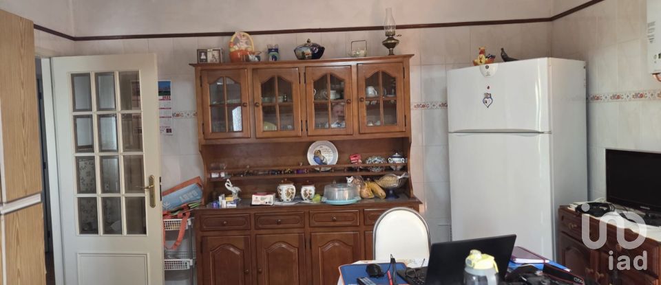 Maison T4 à Peso da Régua e Godim de 180 m²