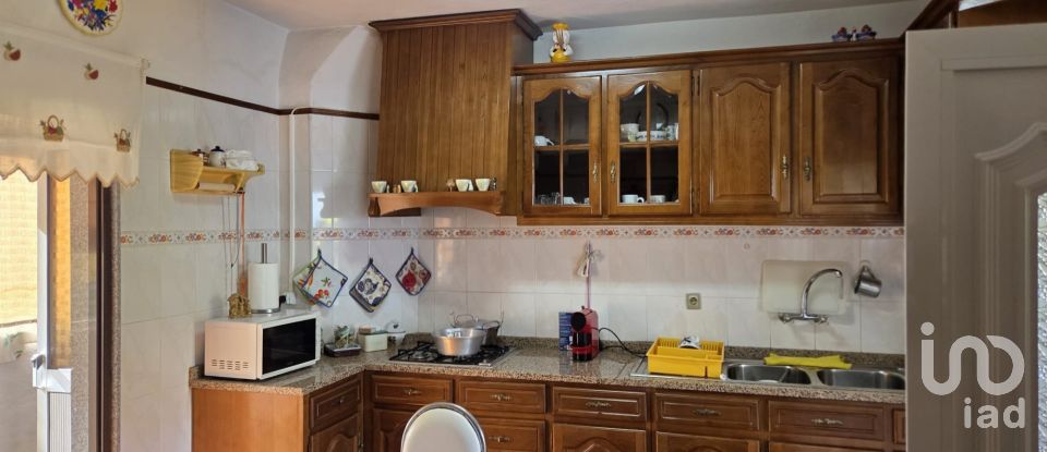 Maison T4 à Peso da Régua e Godim de 180 m²