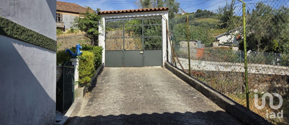 Maison T4 à Peso da Régua e Godim de 180 m²