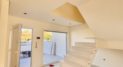 House T4 in Fernão Ferro of 200 m²