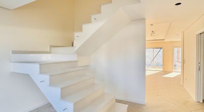 House T4 in Fernão Ferro of 200 m²