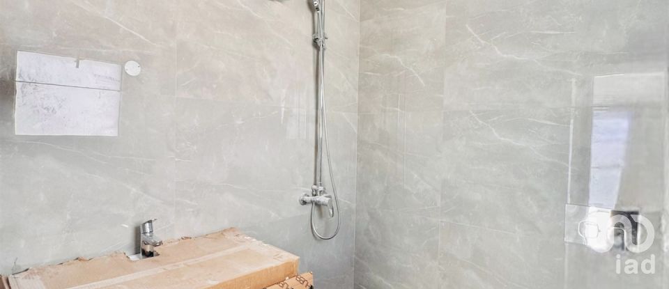 Maison T4 à Fernão Ferro de 200 m²