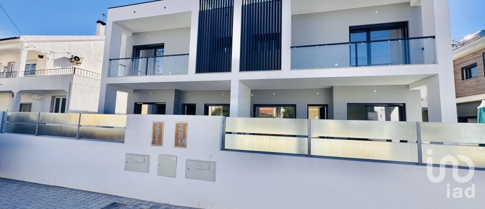 Maison T4 à Fernão Ferro de 200 m²