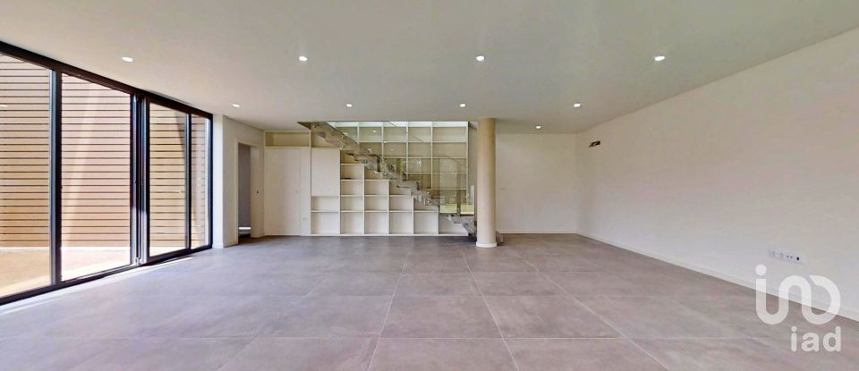 House T4 in Anta E Guetim of 275 m²